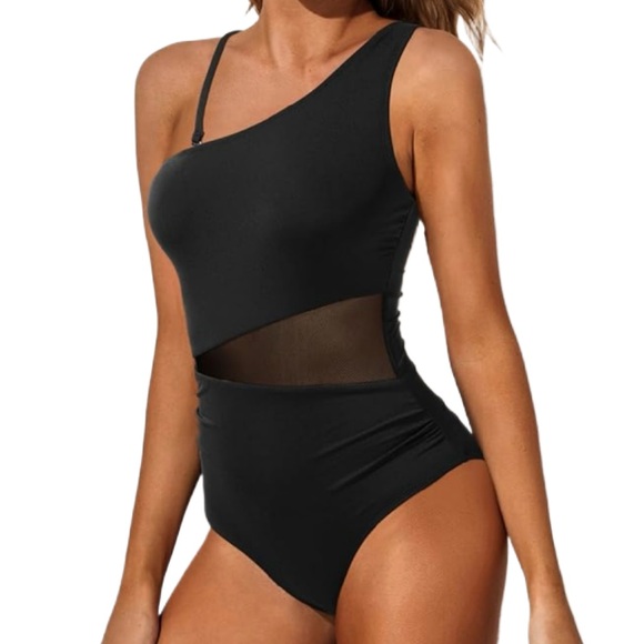 NWT/ Yonique One Piece Swimsuit/ SIZE: LARGE - Picture 2 of 16